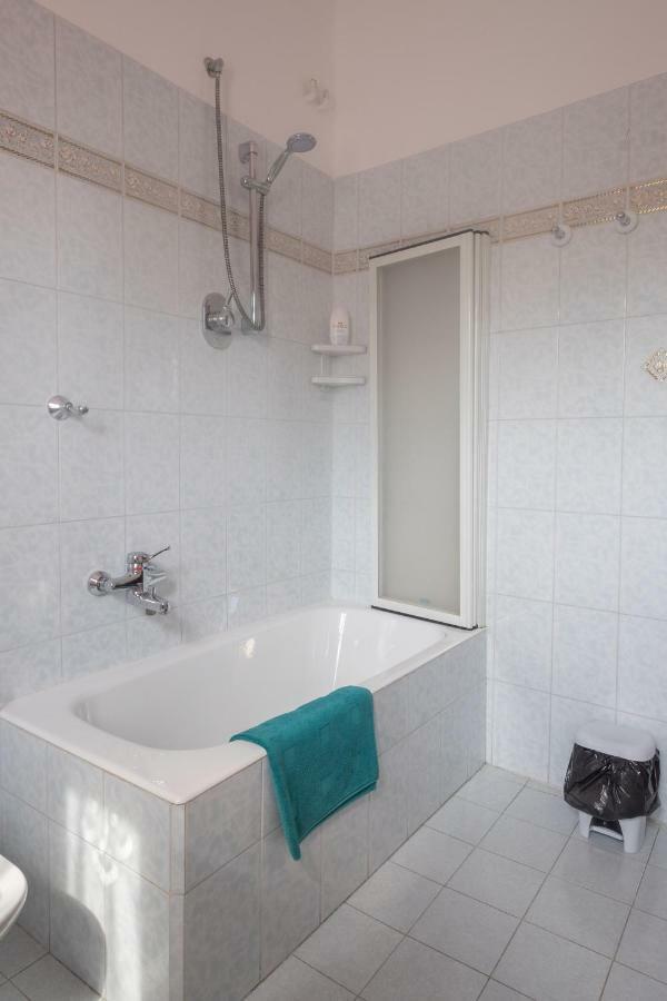 B&B Le Camelie Bareggio Zewnętrze zdjęcie