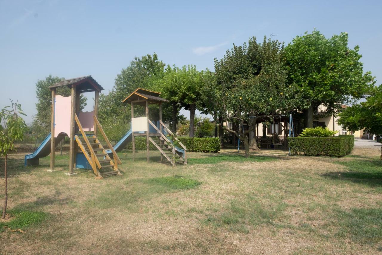 B&B Le Camelie Bareggio Zewnętrze zdjęcie