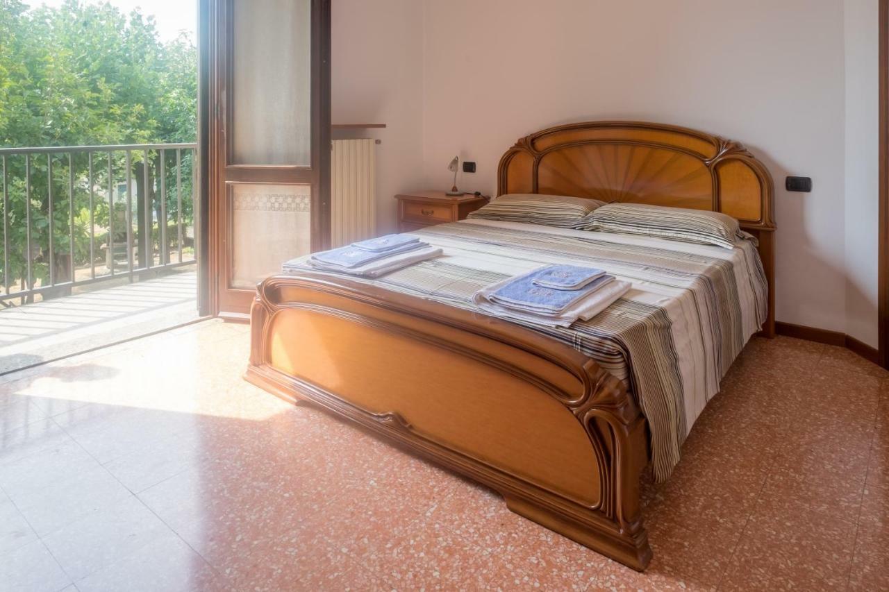 B&B Le Camelie Bareggio Zewnętrze zdjęcie